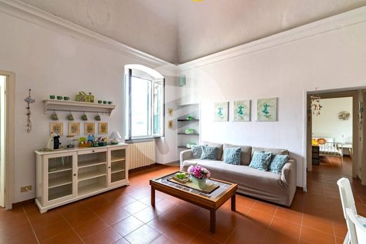 Appartement à Laigueglia, Savone