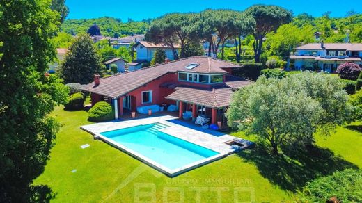 Villa in Dormelletto, Provincia di Novara
