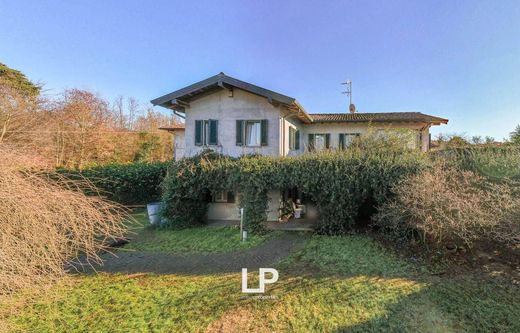 Villa in Sesto Calende, Provincia di Varese