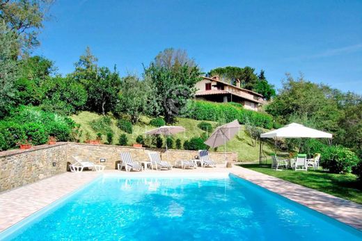 Country House in Monte San Savino, Province of Arezzo