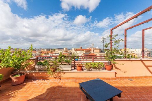 Penthouse in Rome, Latium
