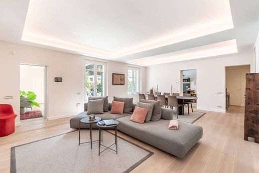 Apartment / Etagenwohnung in Rom, Latium