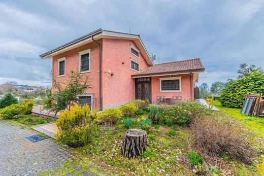 Villa in Grottaferrata, Rome