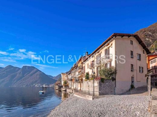 Casa de lujo en Colonno, Provincia di Como