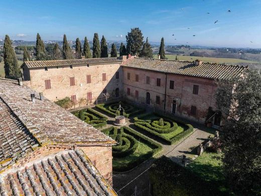 Casale a Siena, Toscana