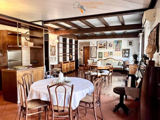 Daire Verona, Verona ilçesinde