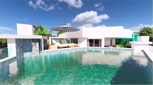 펜트하우스 / Quartu Sant'Elena, Provincia di Cagliari