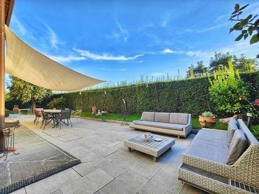 Villa Campi Bisenzio, Firenze ilçesinde