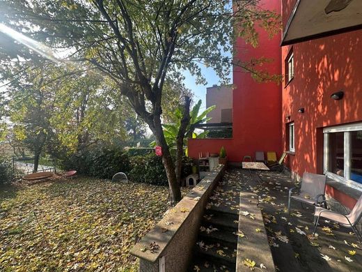 Villa - Segrate, Milão