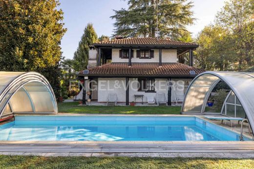 Villa in Castelletto sopra Ticino, Provincia di Novara