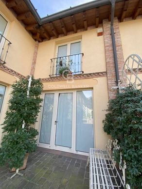 Διαμέρισμα σε Lonato, Provincia di Brescia