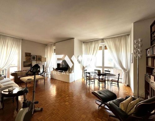 Apartment / Etagenwohnung in Mailand, Lombardei