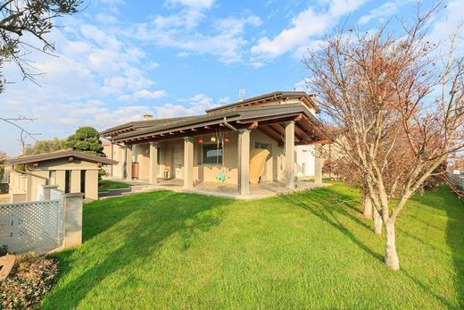 Villa a Castell'Arquato, Piacenza