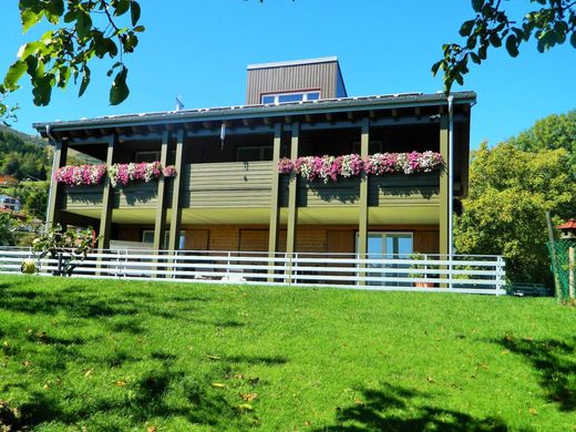 Villa a Centro Valle Intelvi, Como