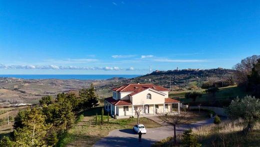 Villa Città Sant'Angelo, Pescara ilçesinde