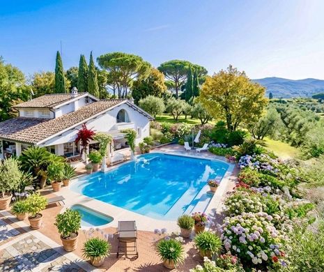 Villa in Rome, Latium
