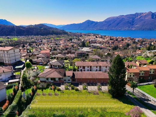 Βίλα σε Luino, Provincia di Varese