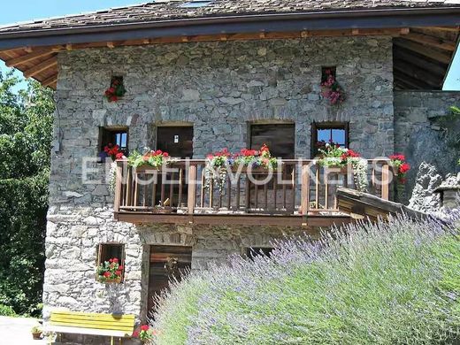 Villa a Pergine Valsugana, Trento