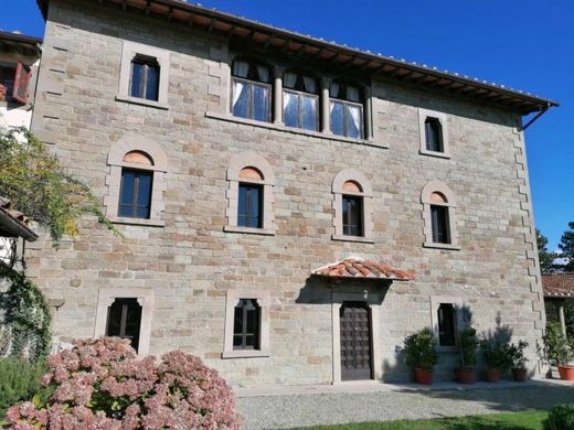 Villa in Caprese Michelangelo, Province of Arezzo