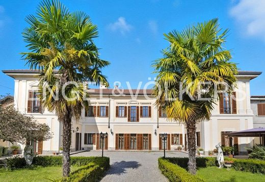 Villa - Samarate, Provincia di Varese
