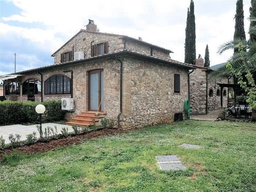 منزل ريفي ﻓﻲ Gavorrano, Provincia di Grosseto