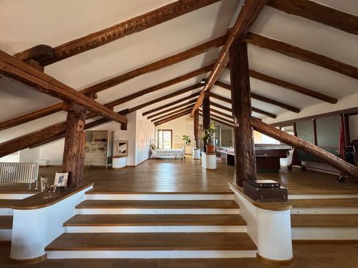 Apartment in Bologna, Emilia-Romagna