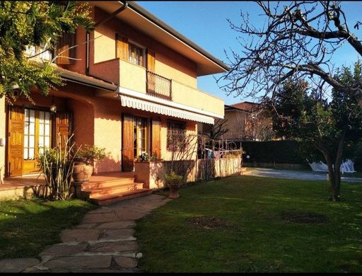 Villa en Forte dei Marmi, Lucca