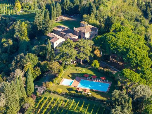 Villa in Palaia, Province of Pisa