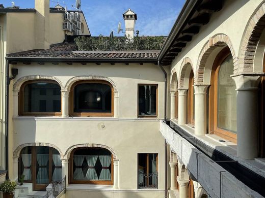 Piso / Apartamento en Pordenone, Friuli Venezia Giulia