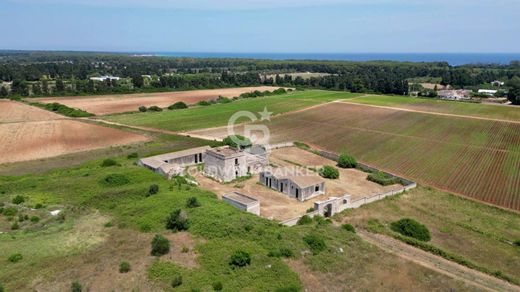 Köy evi Otranto, Lecce ilçesinde