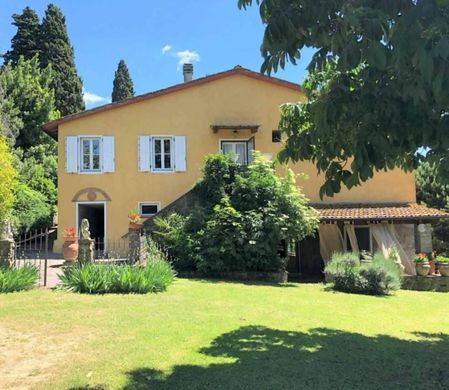 Villa in Vaglia, Province of Florence