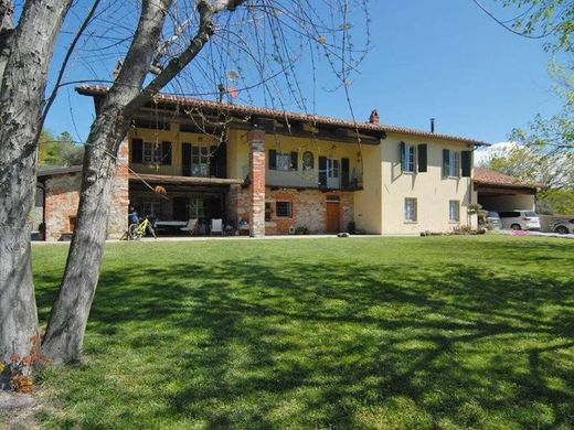 Country House in Briaglia, Provincia di Cuneo