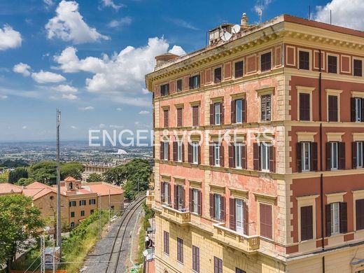 Apartment in Frascati, Rome