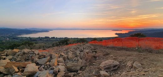 Villa in Passignano sul Trasimeno, Provincia di Perugia