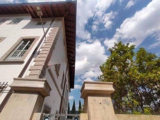 Apartment in Fiesole, Florence