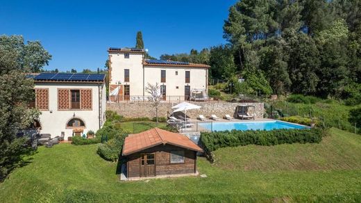 Villa in Palaia, Province of Pisa