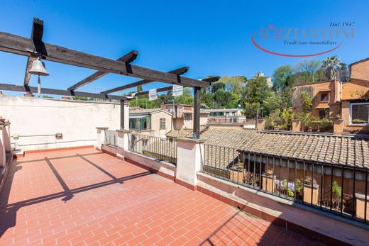 Penthouse w Rzym, Lazio