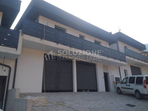 Villa à Albino, Provincia di Bergamo