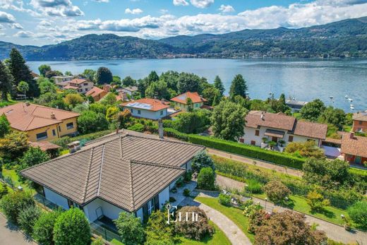 Villa a Ranco, Varese