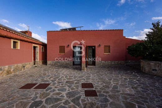 Villa Valderice, Trapani ilçesinde
