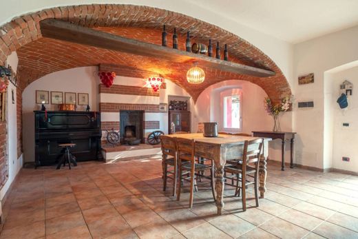 빌라 / Nizza Monferrato, Provincia di Asti