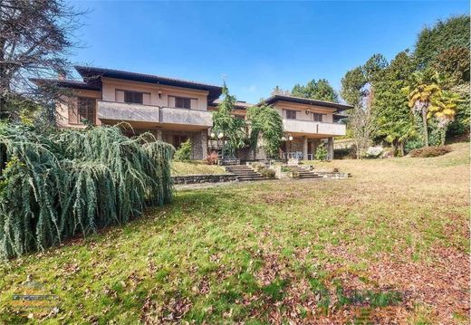 Villa in Sirtori, Provincia di Lecco