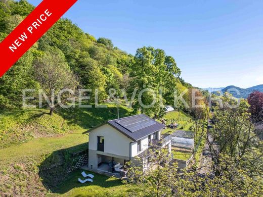 Villa - Castello Cabiaglio, Provincia di Varese