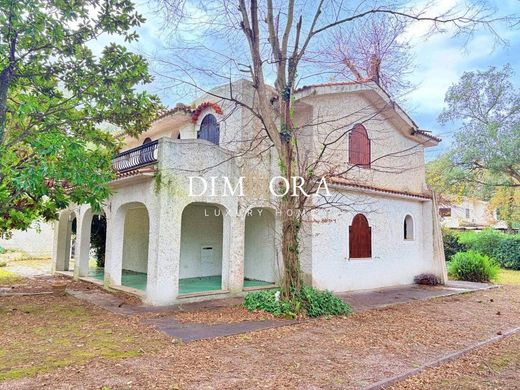 Villa a Sabaudia, Latina