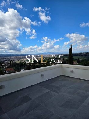 Penthouse in Florence, Tuscany