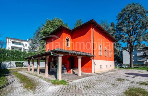 Villa a Vignola, Modena