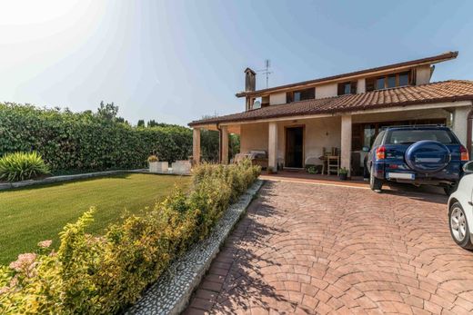 ローマ, ラツィオ州のヴィラ