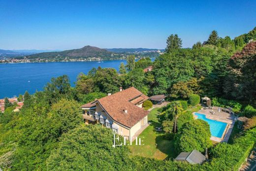 Villa a Meina, Novara