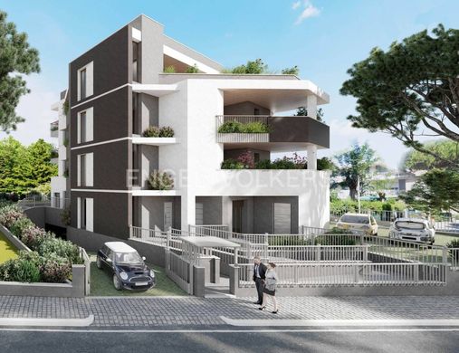 Penthouse Riccione, Rimini ilçesinde