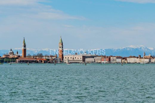 Apartment / Etagenwohnung in Venedig, Venetien
